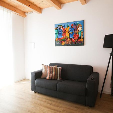 Aloe Comfort Rooms Пескара Екстер'єр фото