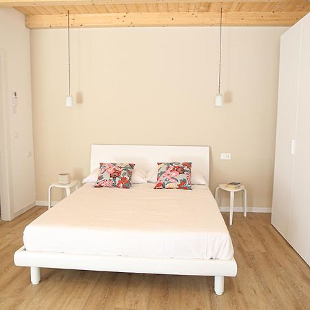 Aloe Comfort Rooms Пескара Екстер'єр фото