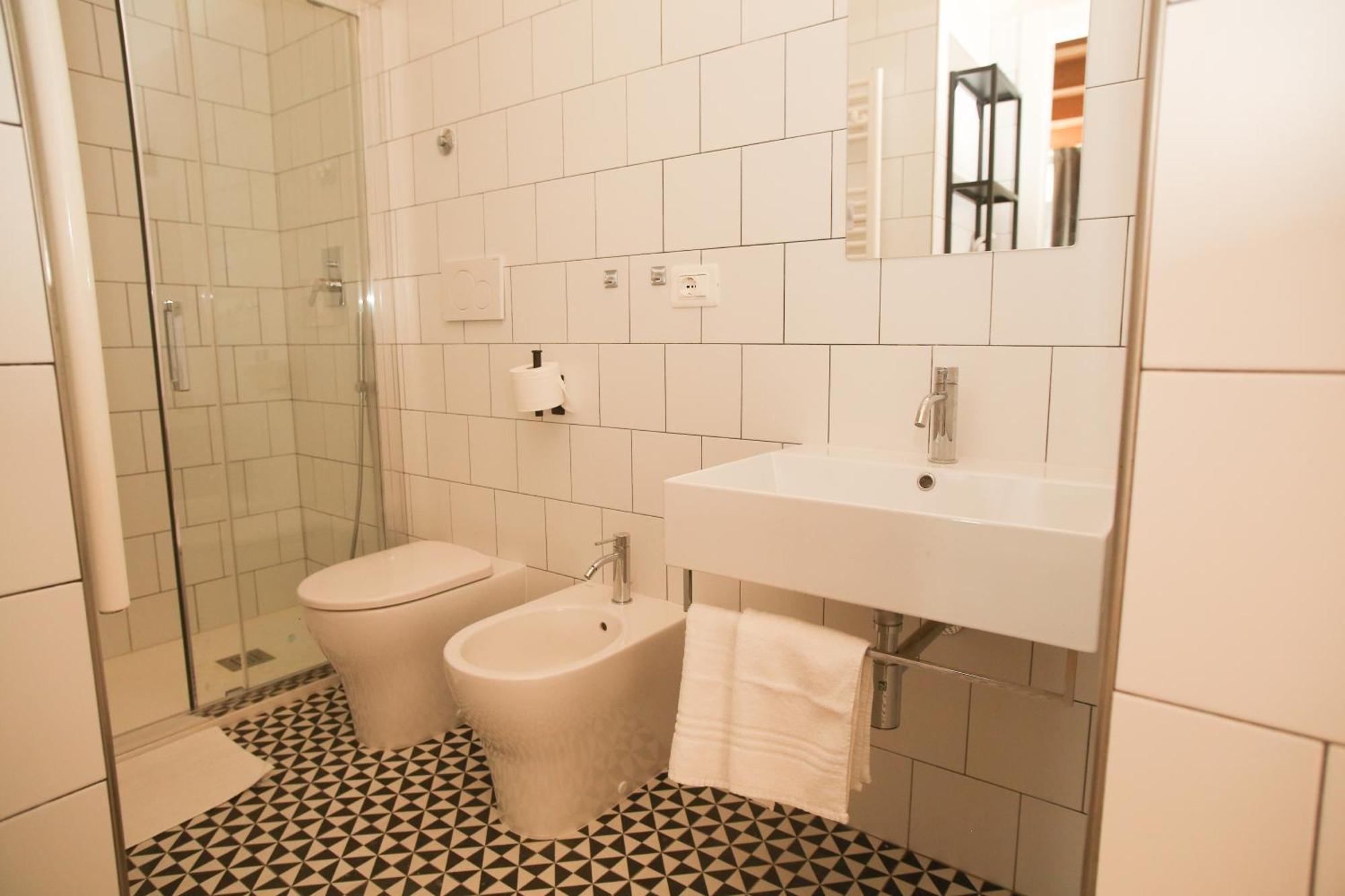 Aloe Comfort Rooms Пескара Екстер'єр фото
